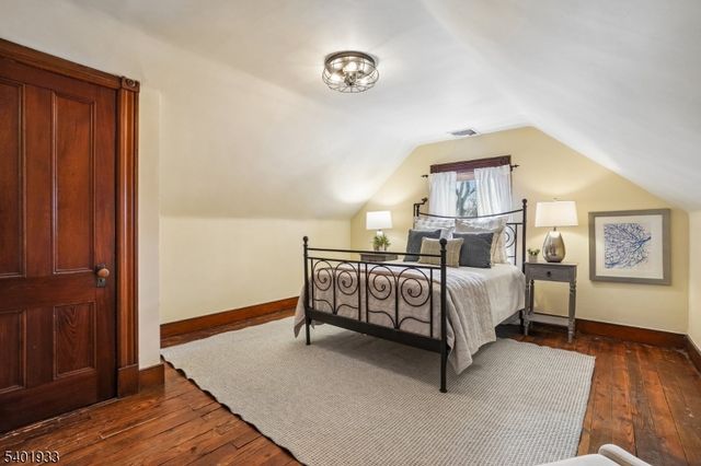 11 Valley Pl, Montclair Twp., NJ 07043