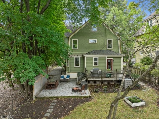 11 Valley Pl, Montclair Twp., NJ 07043