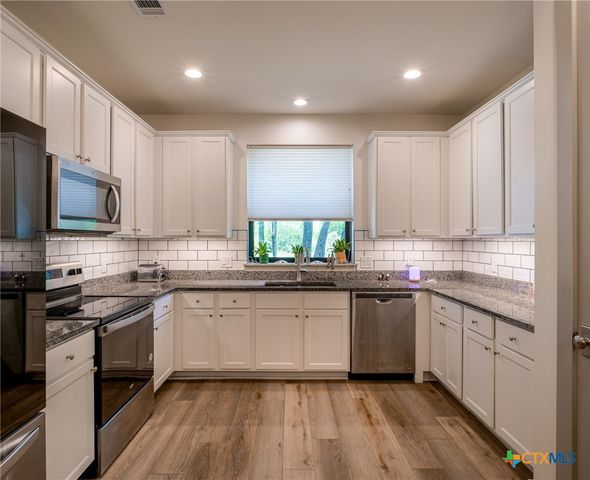 638 Oak Lane, Cottonwood Shores, TX 78657