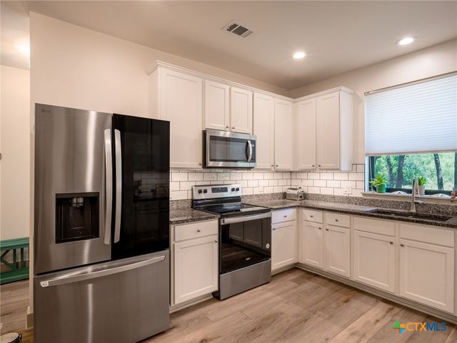 638 Oak Lane, Cottonwood Shores, TX 78657
