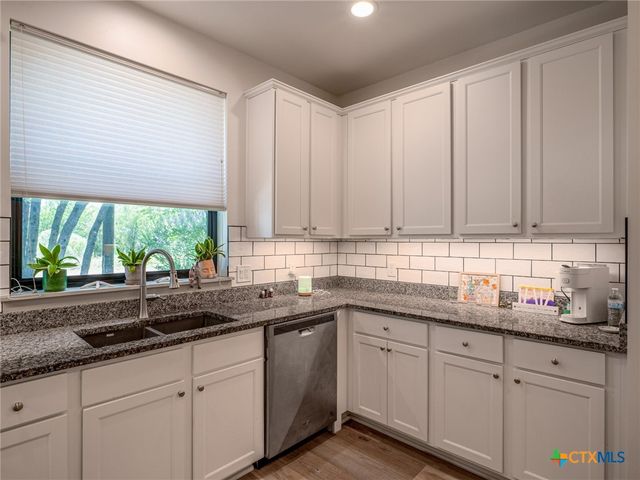 638 Oak Lane, Cottonwood Shores, TX 78657