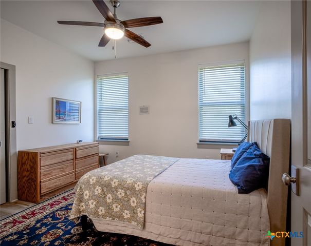 638 Oak Lane, Cottonwood Shores, TX 78657