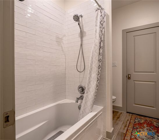 638 Oak Lane, Cottonwood Shores, TX 78657
