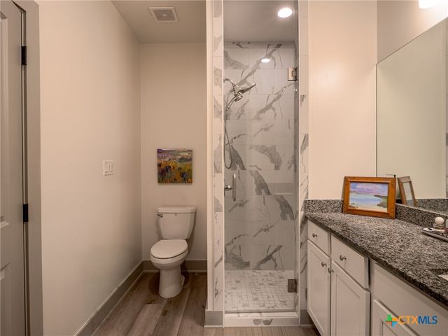 638 Oak Lane, Cottonwood Shores, TX 78657