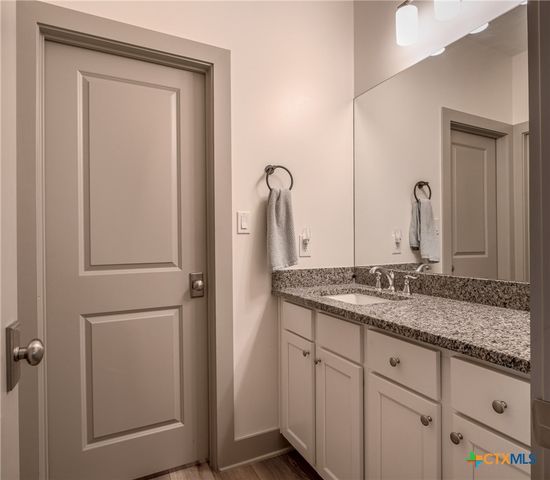 638 Oak Lane, Cottonwood Shores, TX 78657