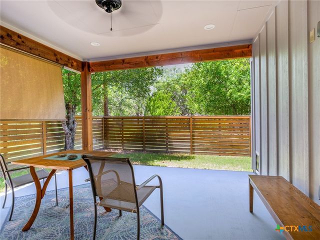 638 Oak Lane, Cottonwood Shores, TX 78657