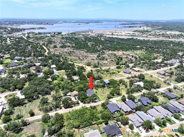 638 Oak Lane, Cottonwood Shores, TX 78657