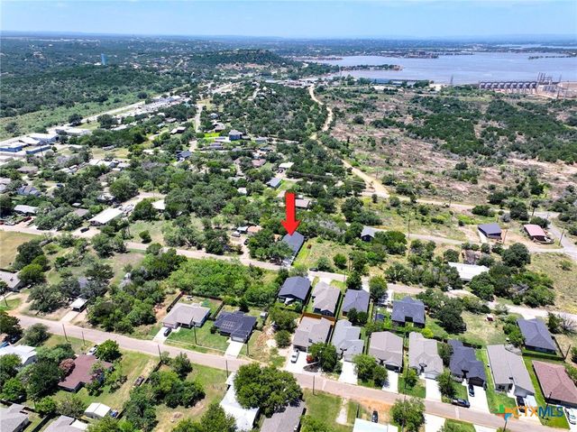 638 Oak Lane, Cottonwood Shores, TX 78657