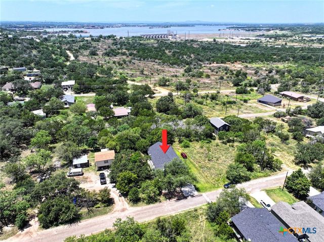 638 Oak Lane, Cottonwood Shores, TX 78657