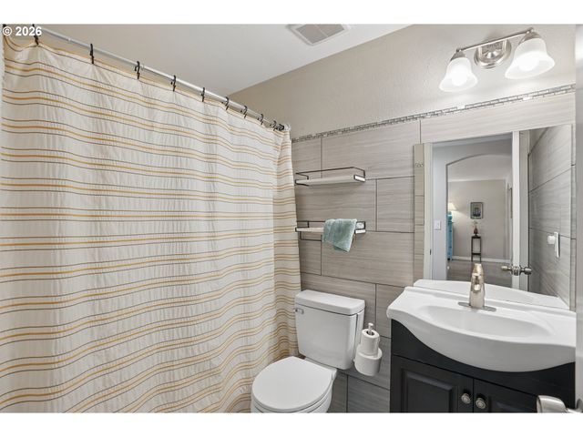 1518 SPRING GARDEN Way, Forest Grove, OR 97116
