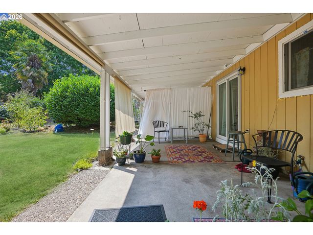 1518 SPRING GARDEN Way, Forest Grove, OR 97116