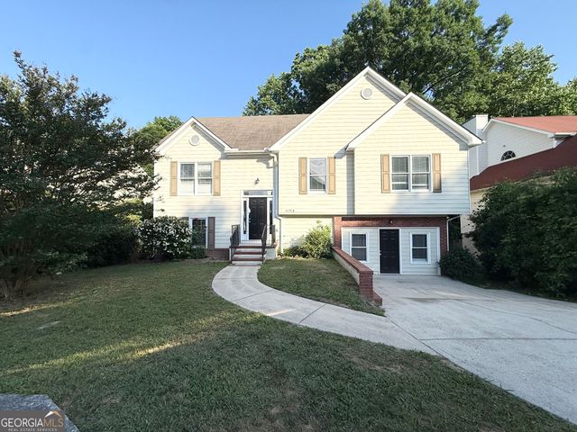 5753 Three Lakes Drive, Atlanta, GA 30349