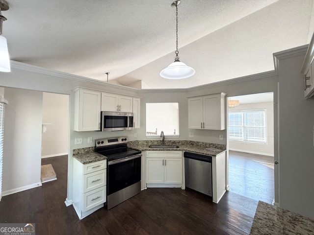 5753 Three Lakes Drive, Atlanta, GA 30349