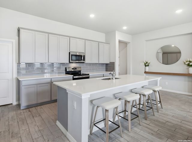 253 Holland Park, Schertz, TX 78108