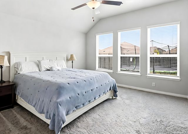 253 Holland Park, Schertz, TX 78108