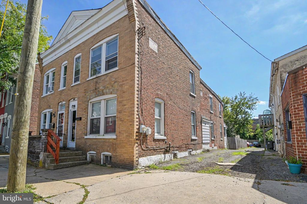 552 KING ST, POTTSTOWN, PA 19464 — photo 2