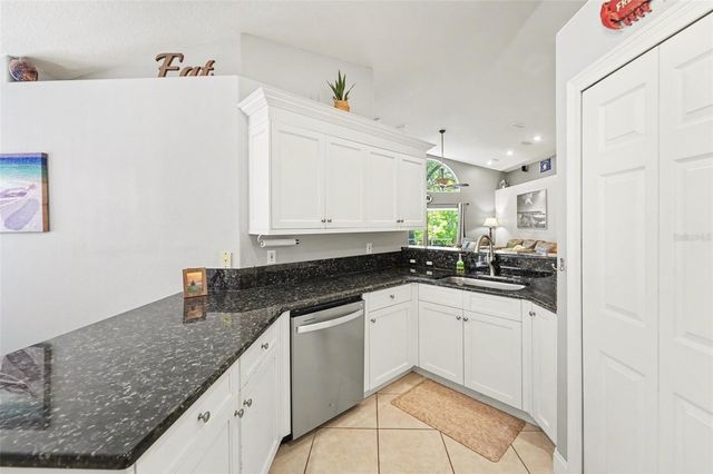 12324 GLENFIELD AVENUE, Tampa, FL 33626