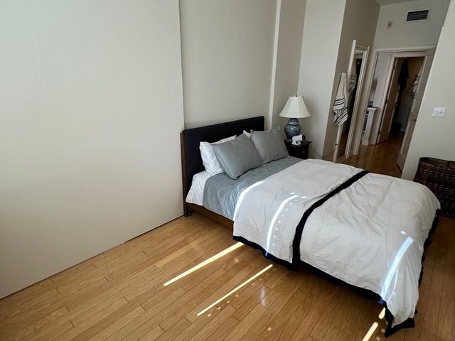 160 Commonwealth Avenue 704, Boston, MA 02116