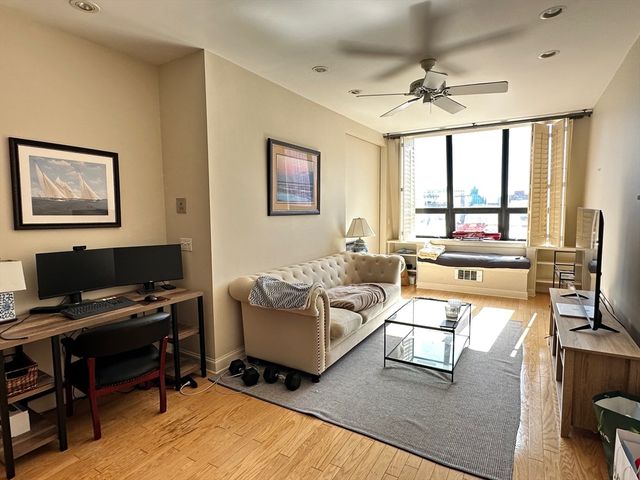 160 Commonwealth Avenue 704, Boston, MA 02116