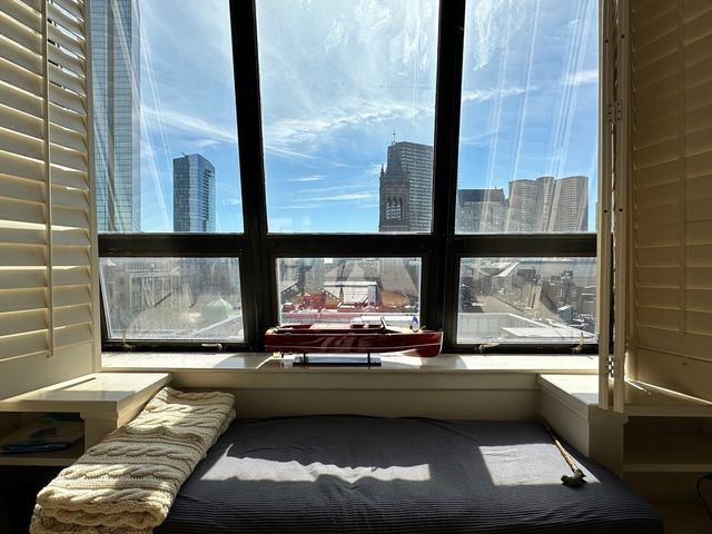 160 Commonwealth Avenue 704, Boston, MA 02116