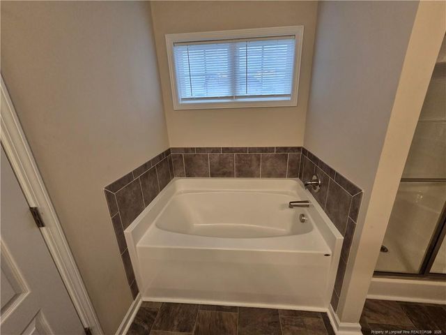 2044 Stonewash Drive, Fayetteville, NC 28306