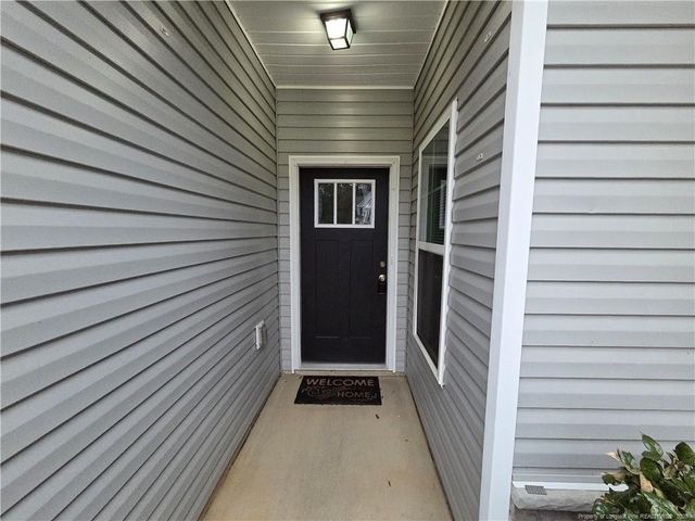 2044 Stonewash Drive, Fayetteville, NC 28306
