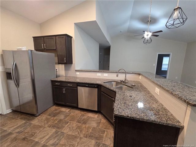 2044 Stonewash Drive, Fayetteville, NC 28306