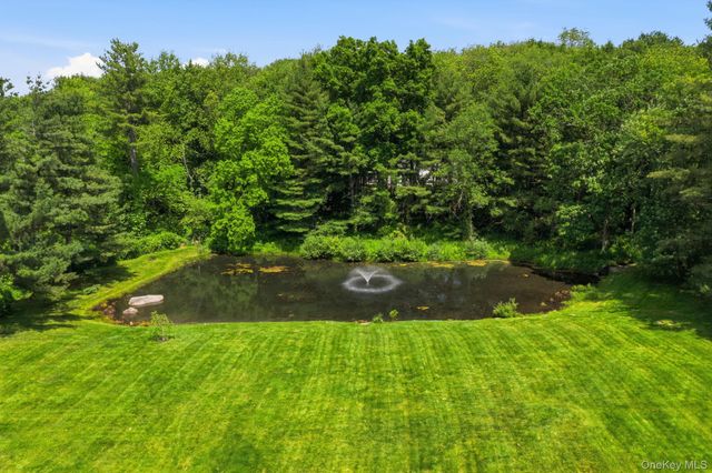 41 Pheasant Road, Pound Ridge, NY 10576