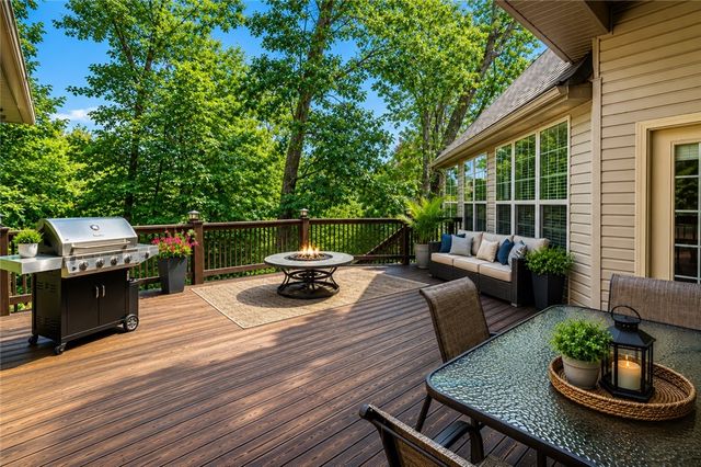 1303 NE Fairwinds Drive, Bentonville, AR 72712