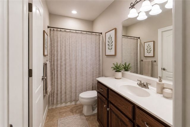 1303 NE Fairwinds Drive, Bentonville, AR 72712