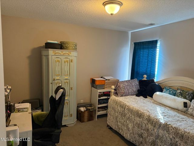 6396 Anna May Drive, Walls, MS 38680