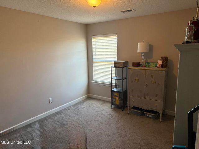 6396 Anna May Drive, Walls, MS 38680