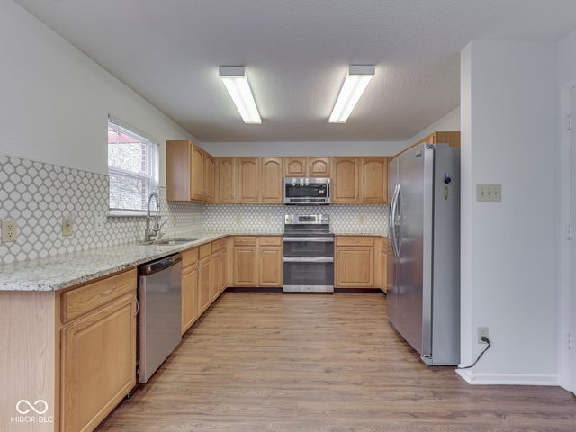 10343 Waveland Circle, Fishers, IN 46038