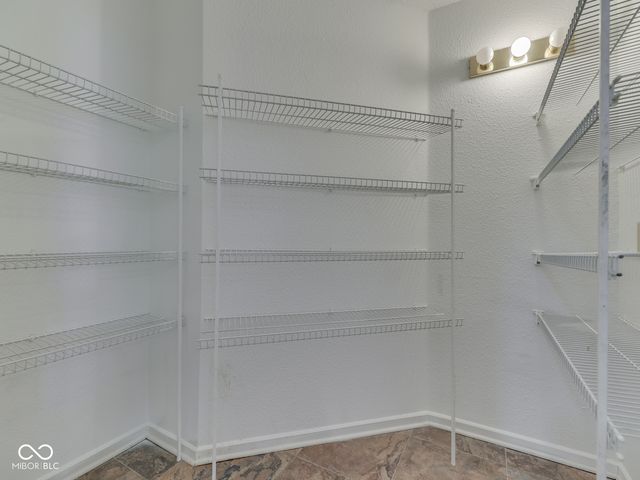 10343 Waveland Circle, Fishers, IN 46038