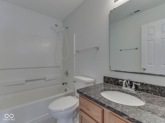 10343 Waveland Circle, Fishers, IN 46038