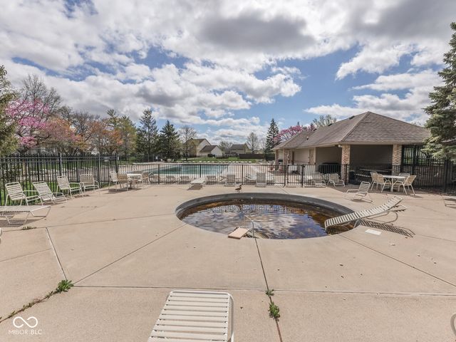 10343 Waveland Circle, Fishers, IN 46038