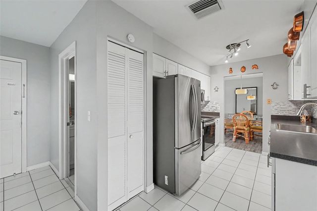 1496 QUEEN ANNE DRIVE, Palm Harbor, FL 34684