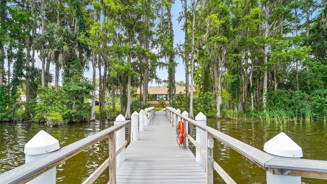 1496 QUEEN ANNE DRIVE, Palm Harbor, FL 34684