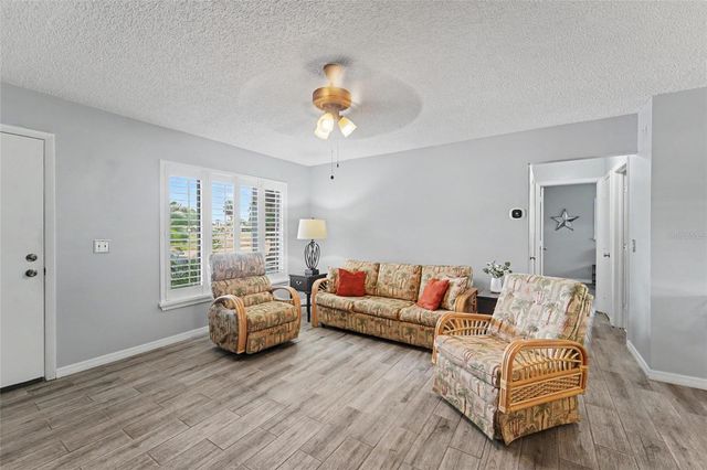 1496 QUEEN ANNE DRIVE, Palm Harbor, FL 34684