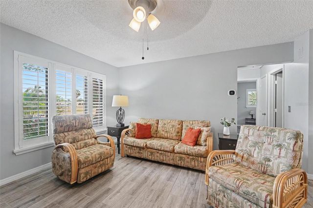 1496 QUEEN ANNE DRIVE, Palm Harbor, FL 34684