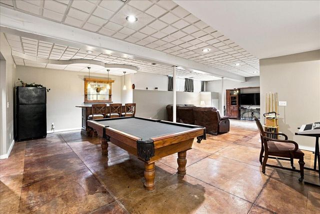 10591 Erie Drive, Crown Point, IN 46307