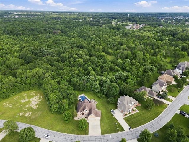 10591 Erie Drive, Crown Point, IN 46307