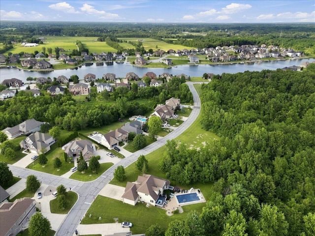 10591 Erie Drive, Crown Point, IN 46307
