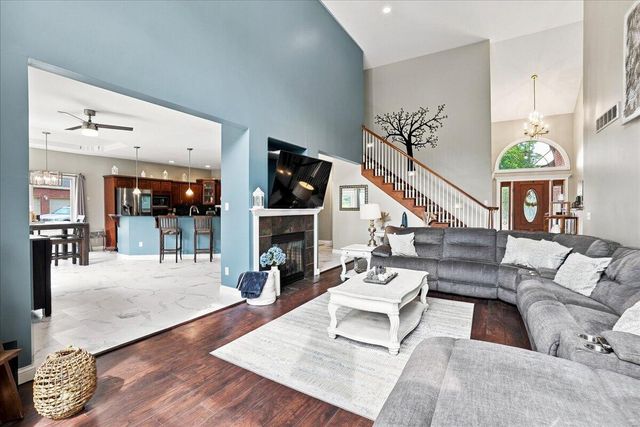 10591 Erie Drive, Crown Point, IN 46307