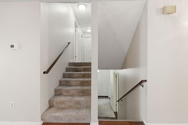1005 W Bellwood Dr, Spokane, WA 99218