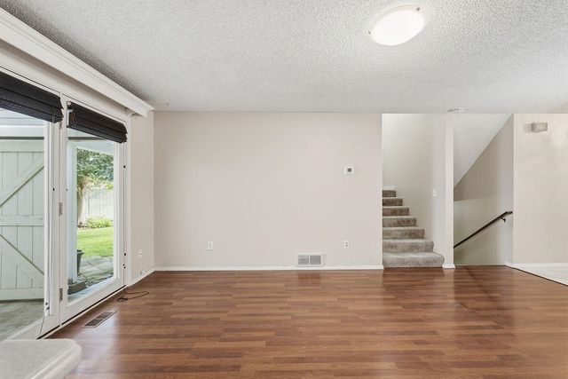 1005 W Bellwood Dr, Spokane, WA 99218