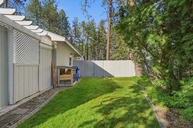 1005 W Bellwood Dr, Spokane, WA 99218