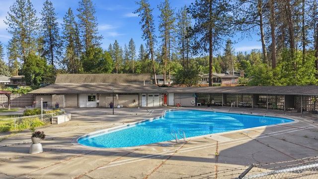 1005 W Bellwood Dr, Spokane, WA 99218