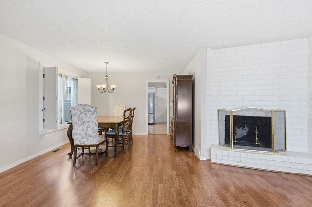 1005 W Bellwood Dr, Spokane, WA 99218