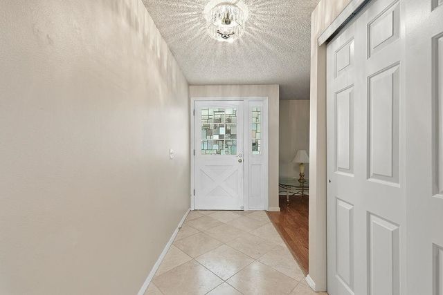 1005 W Bellwood Dr, Spokane, WA 99218